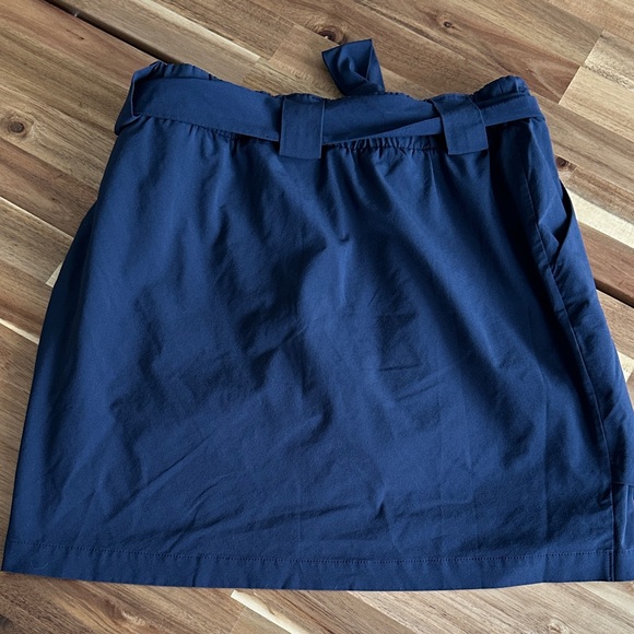 Athleta Dark Blue Skort - Picture 4 of 4